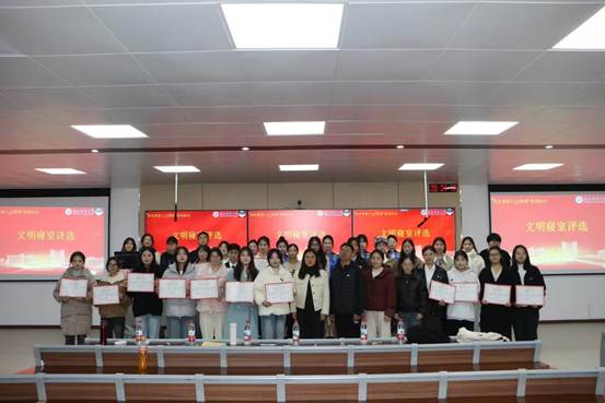 0E947D1FF50D780A06E12D374EECE5EC